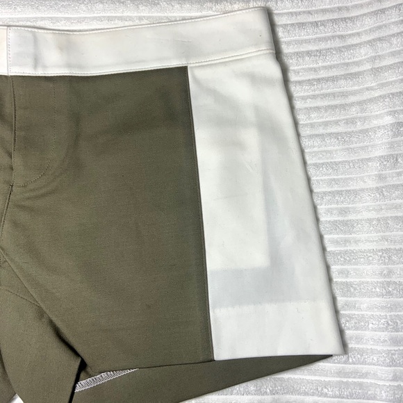 🍃Club Monaco NWOT tailored shorts - Picture 2 of 4